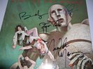 SIGNED Album with COA Queen    news of the world LP