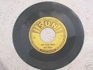 Elvis 45 - SUN - 