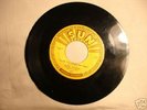 SUN RECORD ELVIS PRESLEY 45 RPM GREAT CONDITION NR