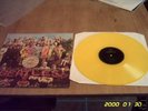 BEATLES  SGT PEPPER YELLOW  VINYL