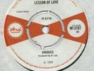 Island 3107 Uniques Lesson Of Love / Delroy Wilson
