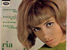 La jolie petite chanteuse SIXTIES RIA BARTOK sur ce EP