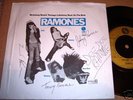 RAMONES - ROCKAWAY BEACH 7