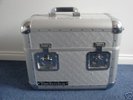 TECHNICS ROAD CASE WITH 45+ DANCE RECORDS