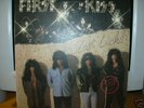 KISS : FIRST KISS  LAST LICKS . PROMOTIONAL LP ONLY  US