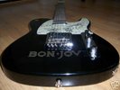BON JOVI BAND + JON SIGNED ELECTRIC GUITAR STUNNING SEE