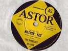 STATUS QUO/THE SPECTRES - RARE 1967 OZ ONLY ASTOR 45
