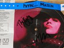 MARILYN MANSON & TWIGGY   ARMA-GODDAM   SIGNED UK 7