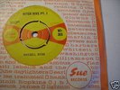 VERY RARE  RUSSELL BYRD  HITCH HIKE  SUE WI-305  NM