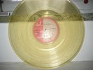 QUEEN ANOTHER ONE BITES MAXI RARE YELLOW VINYL COLOMBIA