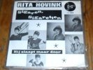 Rita Hovink Hij slaapt maar door NL 60s single in fotoh