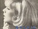 SYLVIE VARTAN, TRES RARE  45T EP PORTUGAIS. ETA PRESQUE NEUFS APAR UN PETIT GON