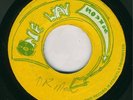 LLOYD PARKS-ORDINARY MAN VERS-LISTEN REGGAE 45 7