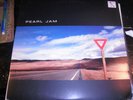 PEARL JAM Yield EPIC LP Grunge Classic