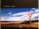 PEARL JAM - YIELD VERY RARE 1998 LP w/ STICKER - VG+