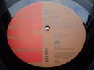 QUEEN II 1st UK ISSUE TOP LOADER NeAr MiNt ArChIvE CoPy