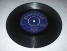 BLUE BEAT/SHE LOVES YOU - PRINCE BUSTER [SKA]  7