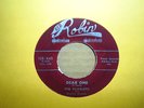 Scarlets-Red Robin 45-Dear One-VG++
