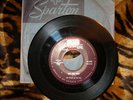 JUNGLE HOP / OOH YEAH BABY - KIP TYLER AND HIS FLIPS 45