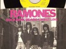 45rpm w/pic.sl..Sire...Ramones..rockaway beach / locket love
