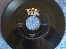 RARE ROCKABILLY*JOE CLAY*DUCK TAIL/SIXTEEN CHICKS*1957 VIK RECORDS 4X-0211*CRAZY