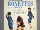 RONETTES featuring VERONICA   PRESENTING THE FABULOUS   1965 OG   T-90721   NM