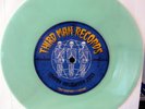 The Dead Weather - Treat Me Like Your Mother (7