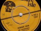 THE SILVERTONES/SKINHEAD REGGAE/TREASURE ISLE TI7027/1968...LISTEN