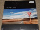 PEARL JAM LP yield IN SHRINK die-cut GRUNGE clean EDDIE VEDDER  original