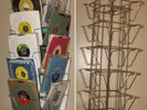 45 rpm RECORD STORE DISPLAY SPINNER RACK VINTAGE RETAIL BOOK MAGAZINE VINYL OLD