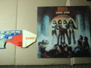 KISS LP  Love gun         no bar codeM-  ' 70s W/GUN Casablanca