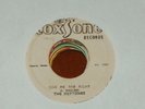 THE HEPTONES RAGGAE 45 - GIVE ME THE RIGHT & GIVE ME THIS (VER) - COXSONE LBL