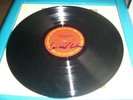 SIGNED VINYL RECORD Leonard Cohen ' The Best Of'  *Cert. Of Authentication*