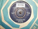 the attack on decca label 1967 hi-ho-silver lining num f.12578 good condition.