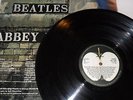 Beatles - Abbey Road - UK original - misaligned Apple logo & no 