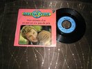 45T JOHNNY HALLYDAY STORY VOL 10 DOS TITRES  RARE POCHETTE EPAISSE