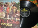 BEATLES SGT PEPPER YELLOW & BLACK MONO PMC 7027 1st PRESS RARE + CUT-OUT