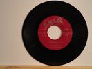 ROY HALL - THREE ALLEY CATS  ROCKABILLY  VG++