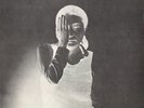 YOKO ONO MIND TRAIN/LISTEN. THE SNOW IS FALLING 7