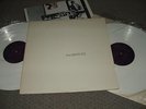 THE BEATLES / WHITE ALBUM  (ON WHITE VINYL) W. POSTER  / CAPITOL RECORDS  LP