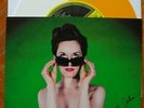 Amy Walker SIGNED tri color Third Man green series 7