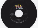 HEAR Rockabilly 45 JOE CLAY Duck Tail / Sixteen Chicks VIK 0211 MACHINE STAMPED