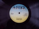JOHNNY CLARKE - PLAY FOOL FE GET WISE - JUSTICE 12