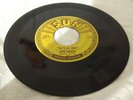 Rare ELVIS PRESLEY Sun Records YELLOW BROWN Promo Record 45 THATS ALL RIGHT MAMA