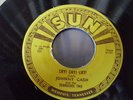 JOHNNY CASH 45 SUN 221 CRY CRY CRY/HEY PORTER WITH PUSH MARKS