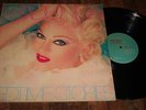 Madonna ?– Bedtime Stories brazil press