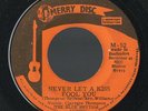 BLUE RHYTHM COMBO Never Let A Fool Kiss You ISLANDS SOUL/CALYPSO 45 Merry Disc