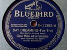 VERY RARE Glenn Miller - Day Dreaming - A String Of Pearls - 78 RPM on Bluebird