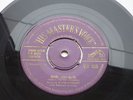 ELVIS PRESLEY ORIGINAL 1956 HIS MASTERS VOICE HMV UK 45 HEARTBREAK HOTEL