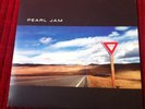 Pearl Jam 'Yield' LP Vinyl E 68164 W/sticker